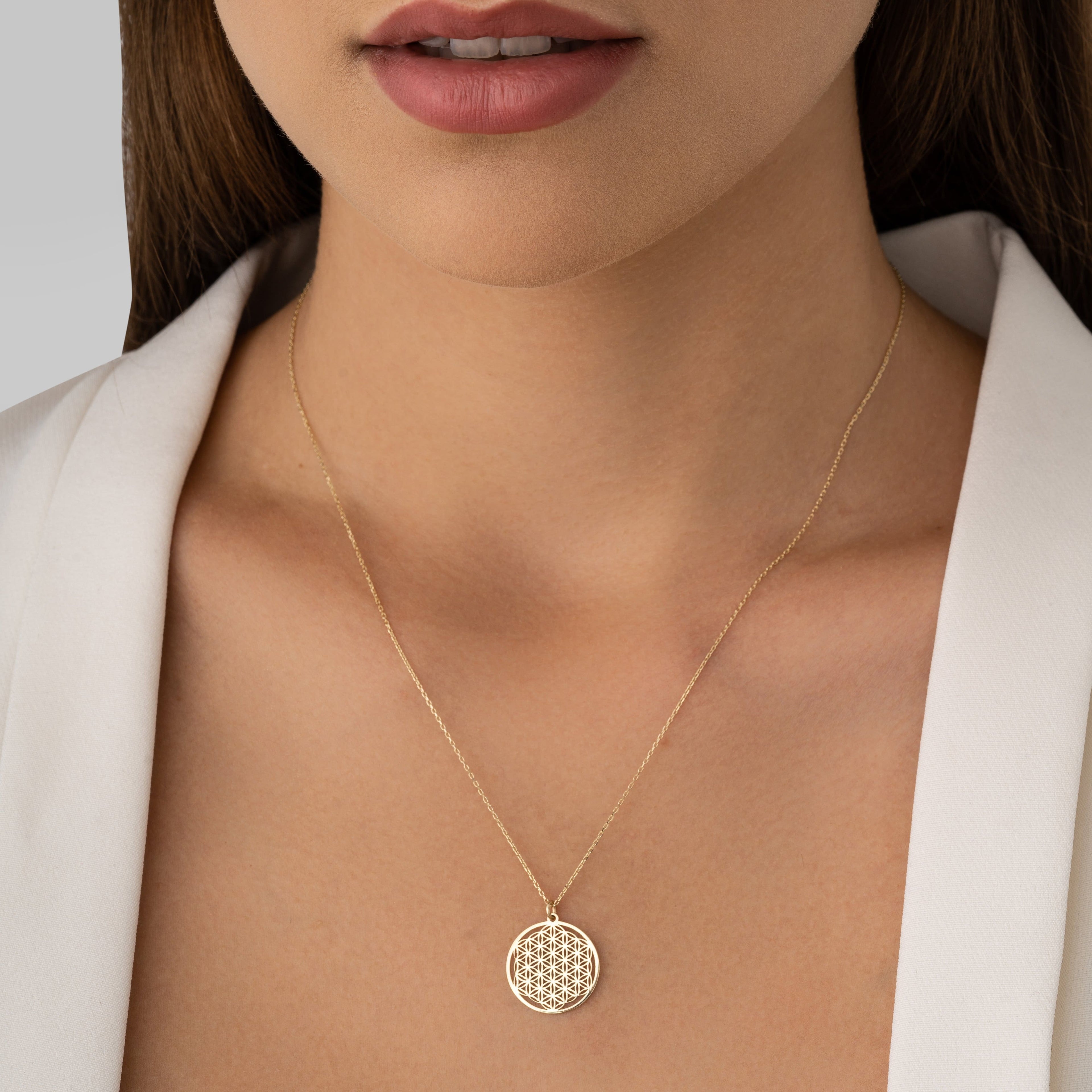 Yaşam Çiçeği Kolye