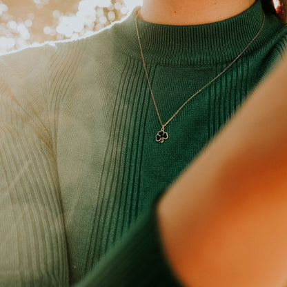 Minimal Yonca Kolye