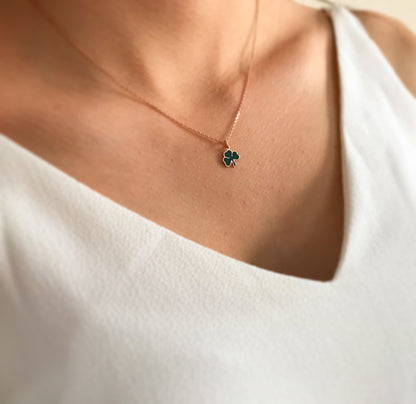 Minimal Yonca Kolye